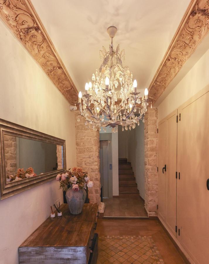 Dorinda Rooms, Alicante